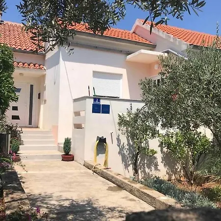 Orhideja Apartmán *