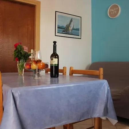 Orhideja Apartamento Lukoran